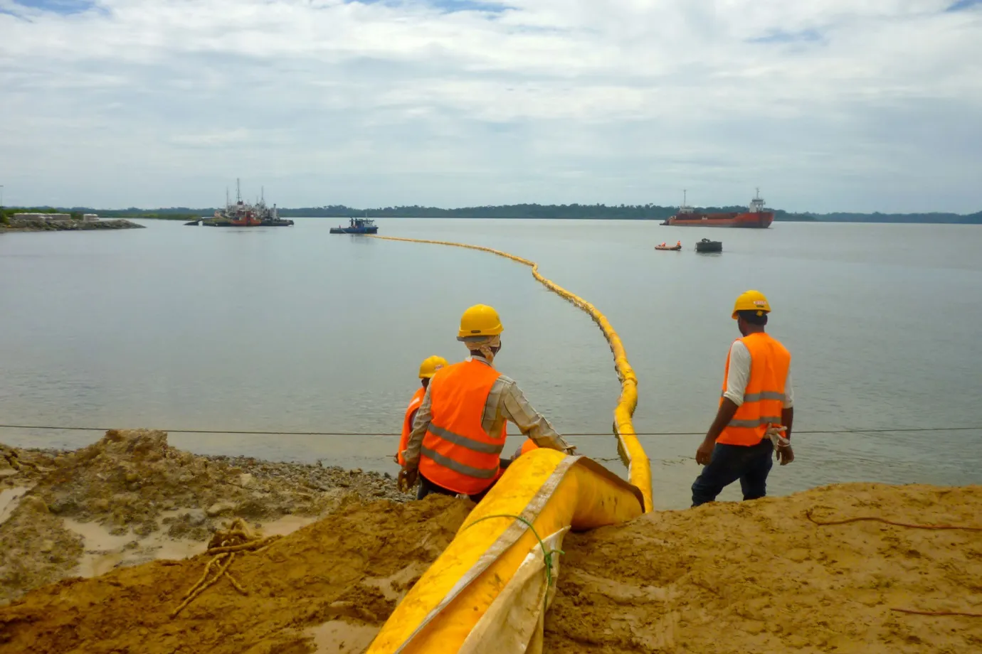 Choosing the Right Silt Curtains