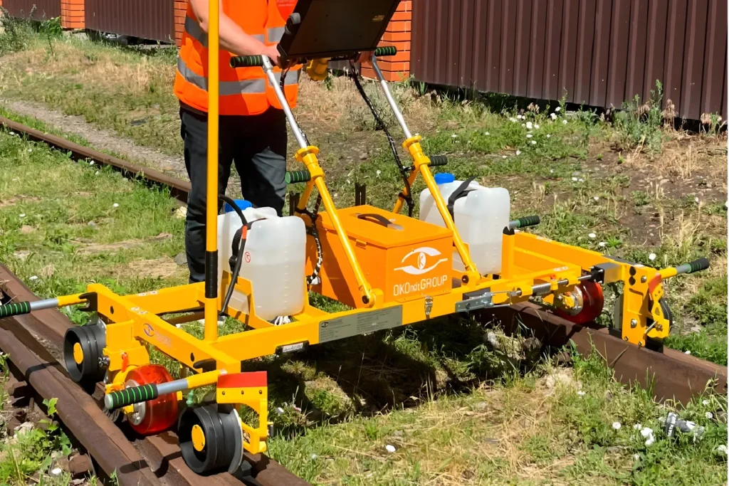 Applications of Ultrasonic Flaw Detectors in railway safety, Ultrasonic flaw detection uses trolley-based testing equipment to inspect defects in railway tracks.